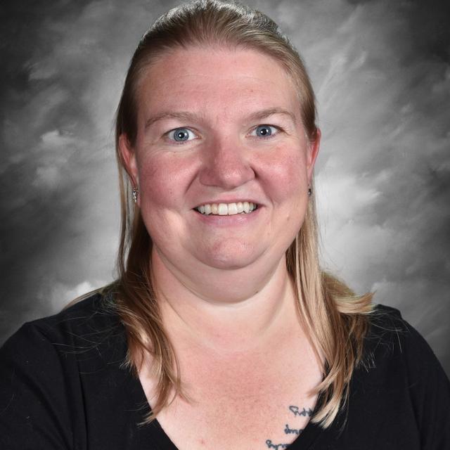 EllieVeuCasovic's Profile Photo