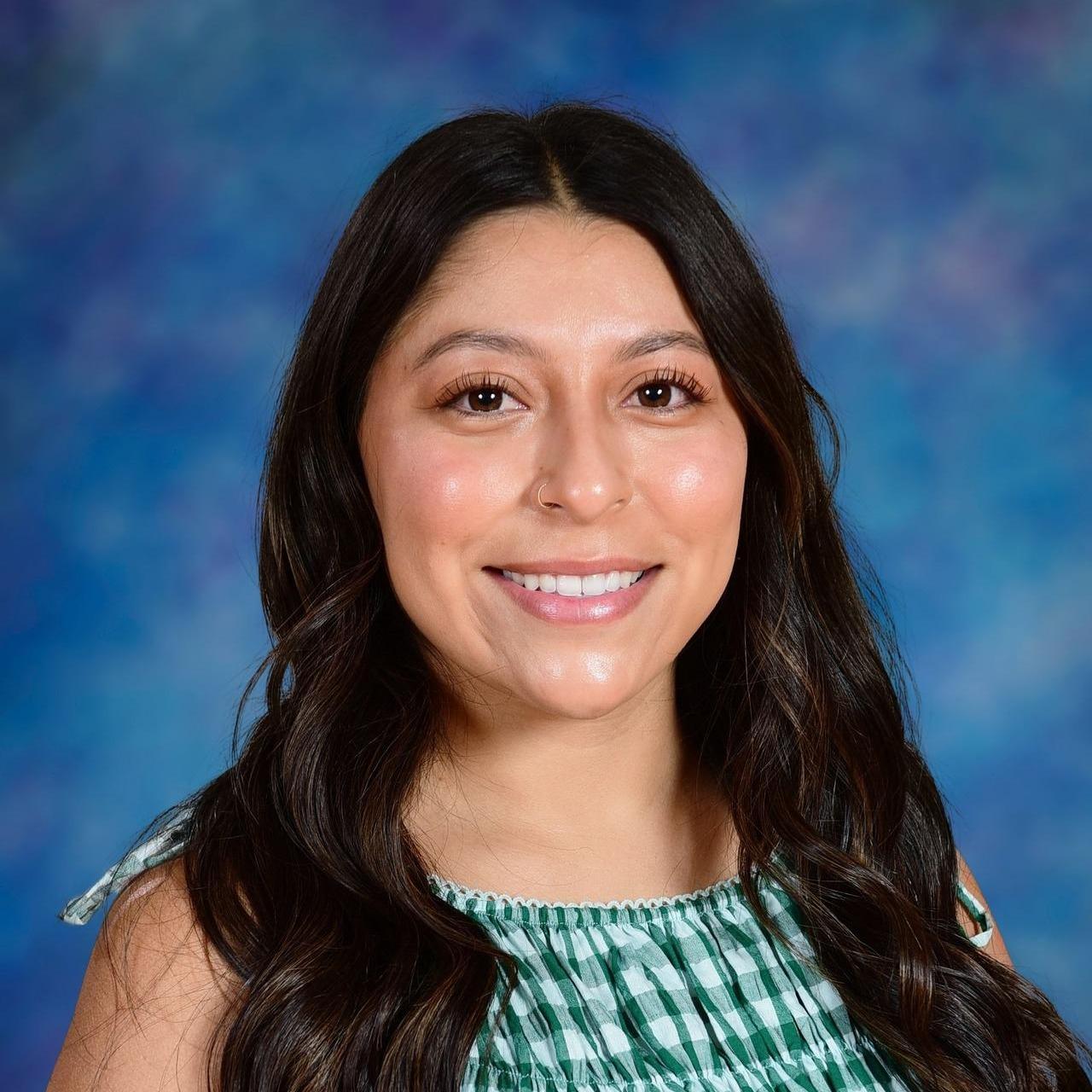 AlexiaReyes's Profile Photo