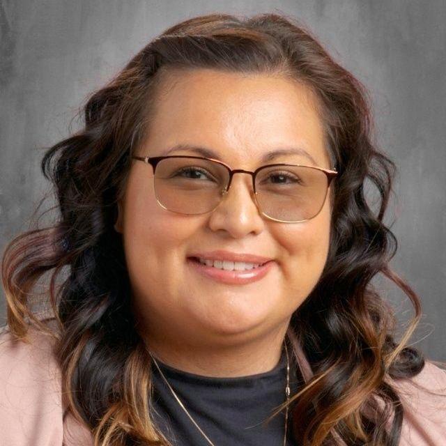 YvetteMunoz's Profile Photo