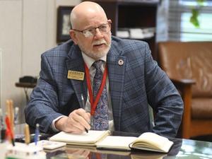 Cronk, staff reflect on superintendent's tenure at Anderson Community Schools
