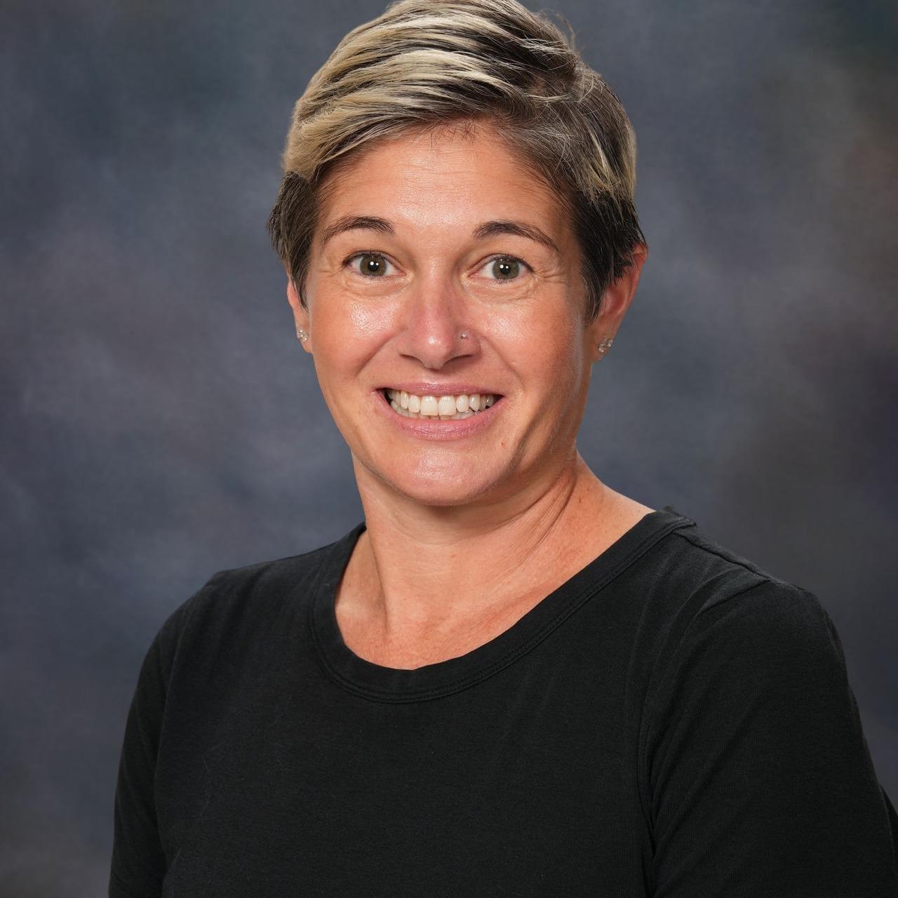 BetsyLyons's Profile Photo