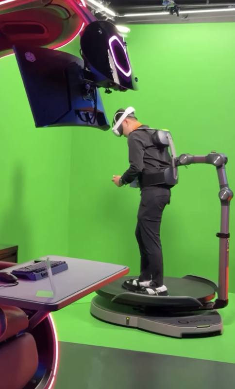 student gaming in vr simulator