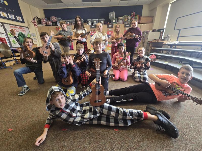 Ukulele Club 1