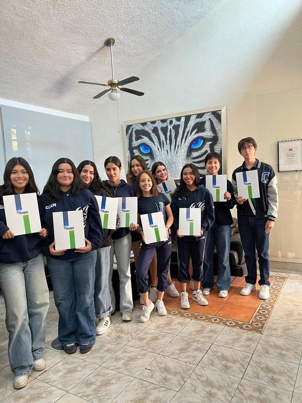 Entrega de Becas de Excelencia