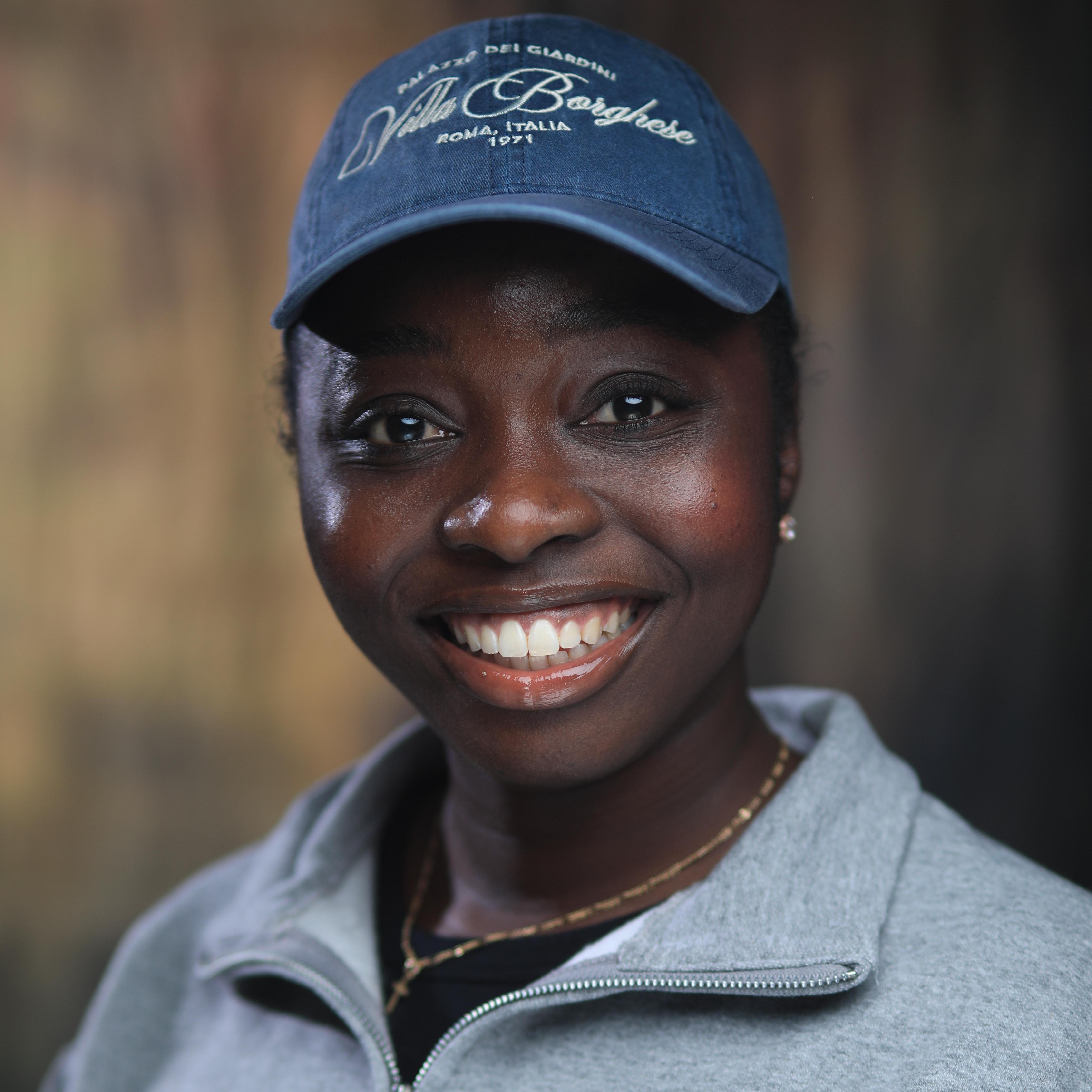 LouHue's Profile Photo