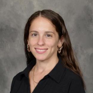 ElizabethRomano Fernandes's Profile Photo