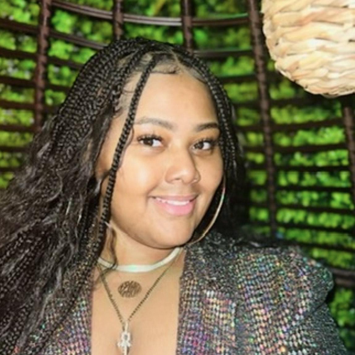 AmbreseMontague's Profile Photo