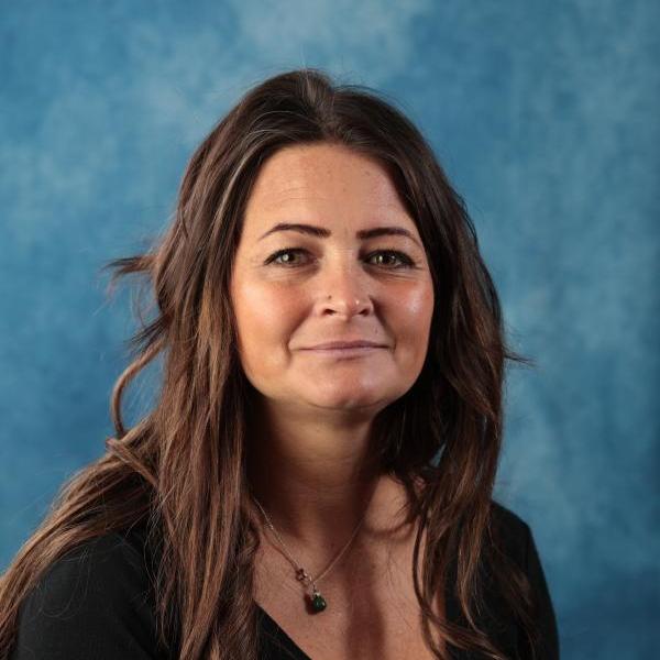 JessicaHeutzenroeder's Profile Photo