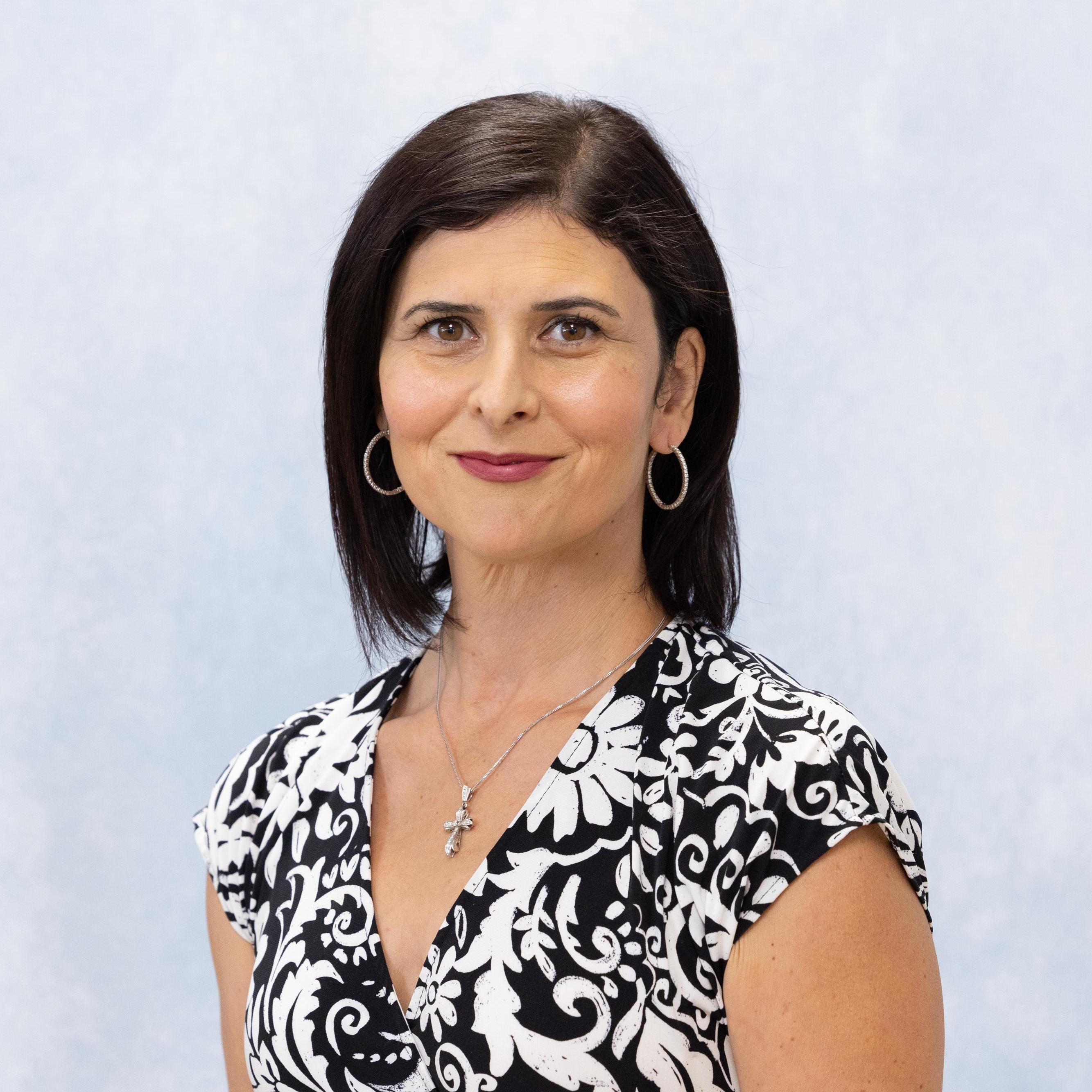 LaraAtachian's Profile Photo