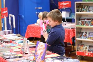 PYSchBookFair_10-7_17.JPG