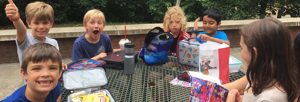 Students eating lunch