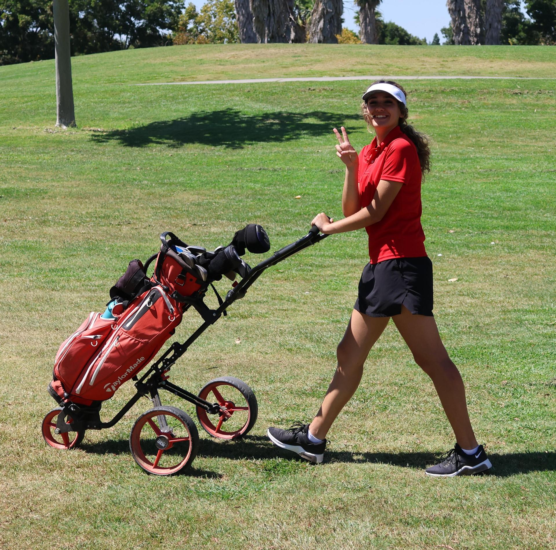 girls playing golf on the pheasant run course