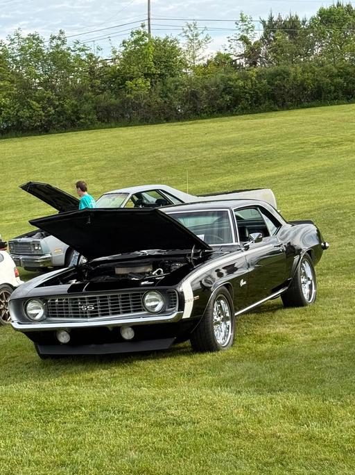 Pictures from the car show.