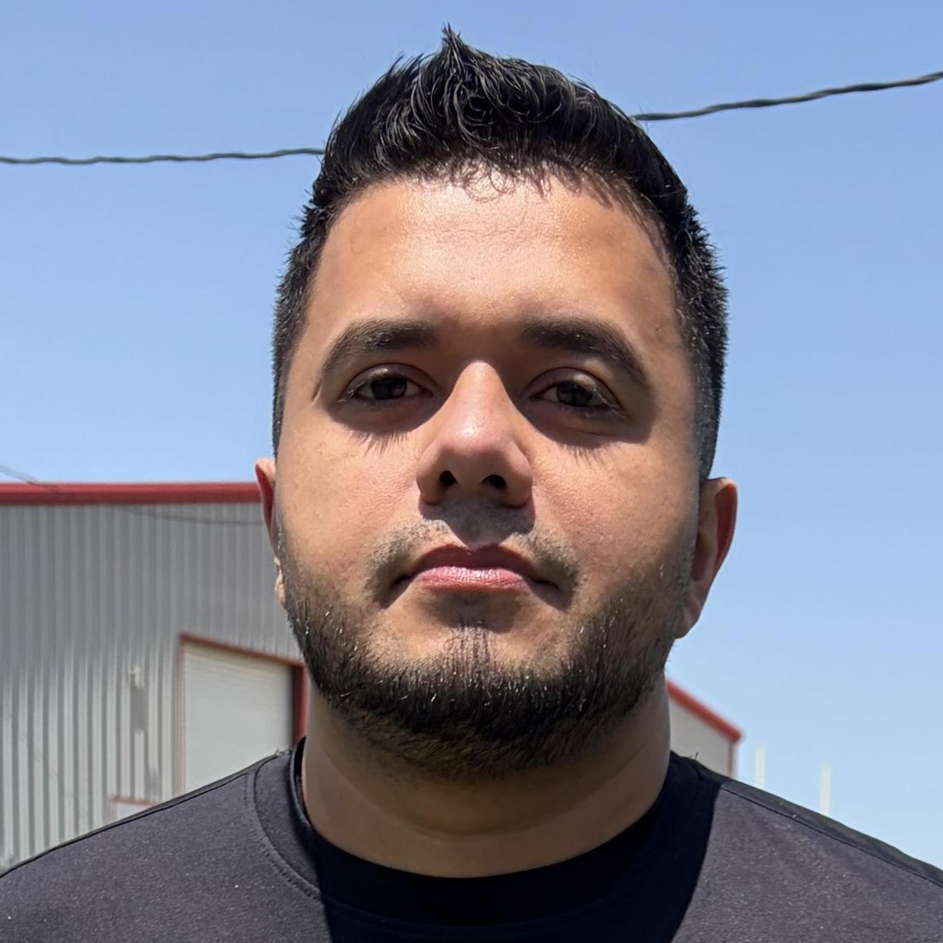 AlonsoFlores's Profile Photo