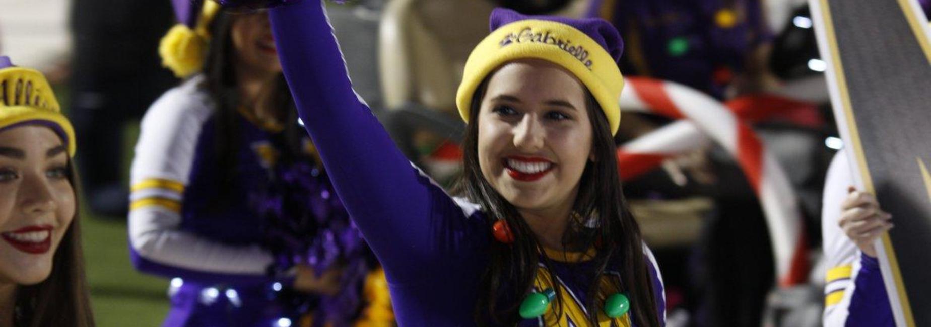 McHi Cheerleader at McAllen Holiday Parade