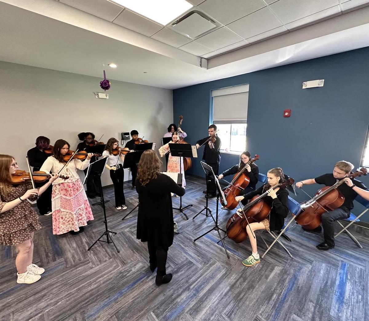 WAWM Sinfonia at Mother Daughter Tea