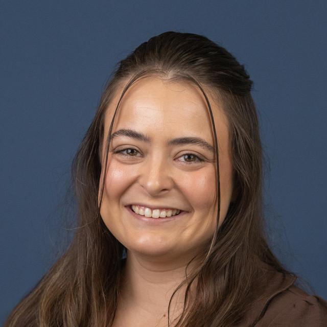 ElyseLeonard's Profile Photo