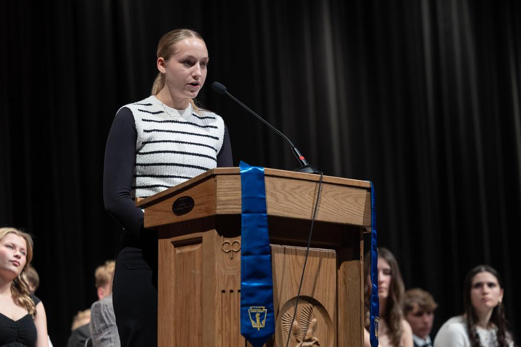 2025 NHS/Distinguished Alumni HOF Inductions - 053