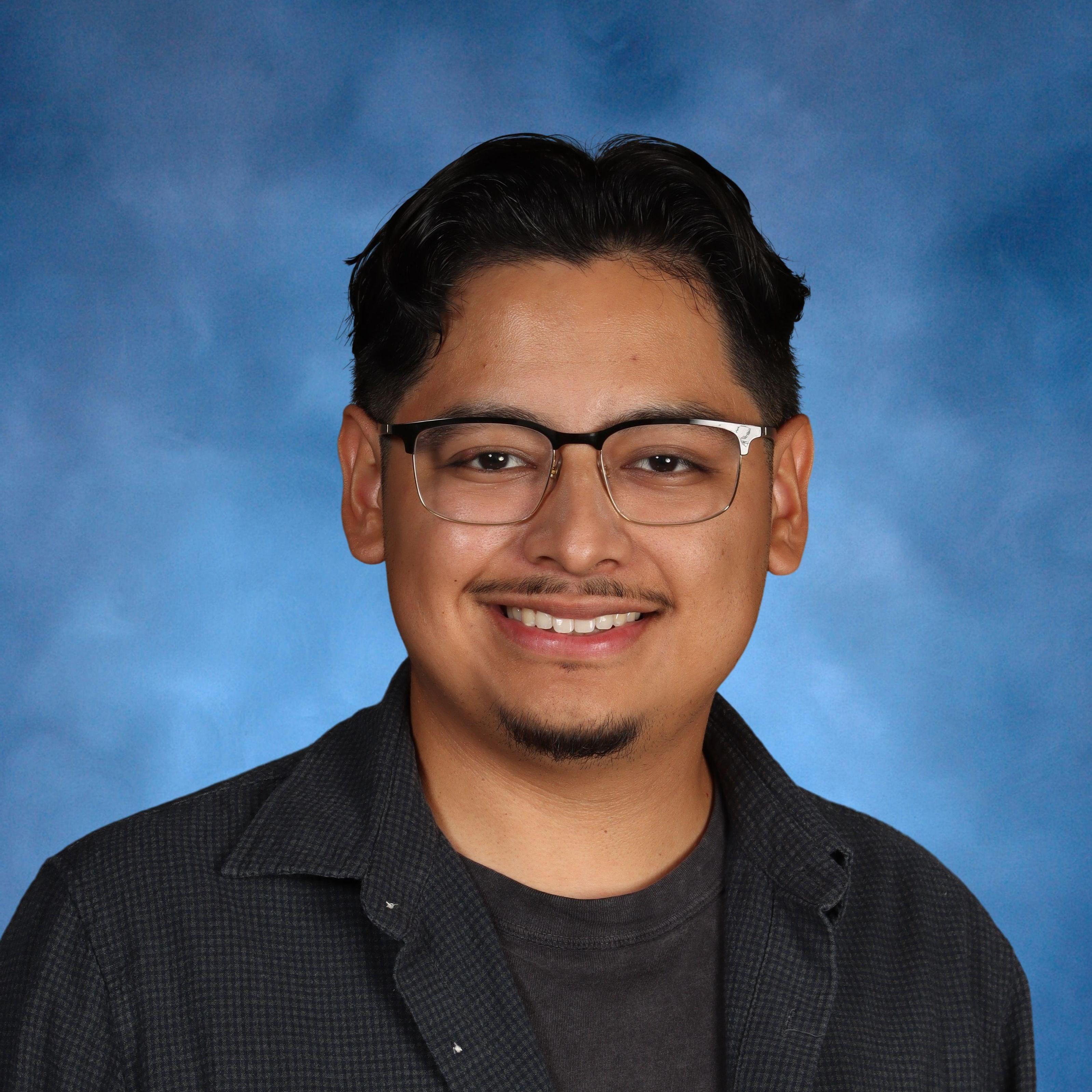 OsvaldoAriscorreta JR.'s Profile Photo