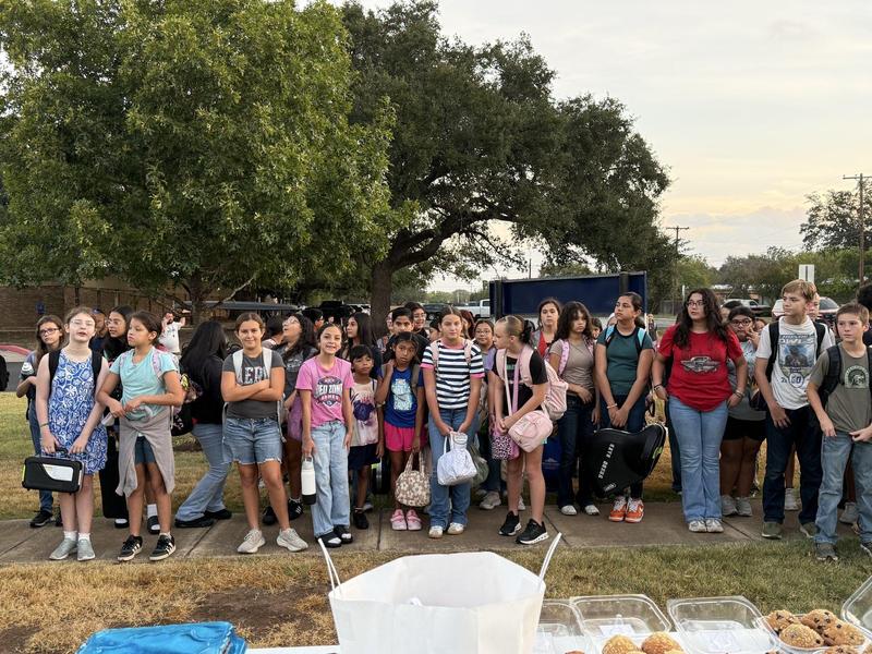 Students gather in prayer at See You at the Pole.