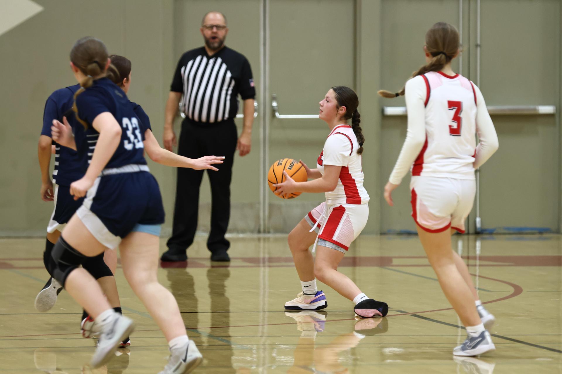 varsity girls playing against yosemite