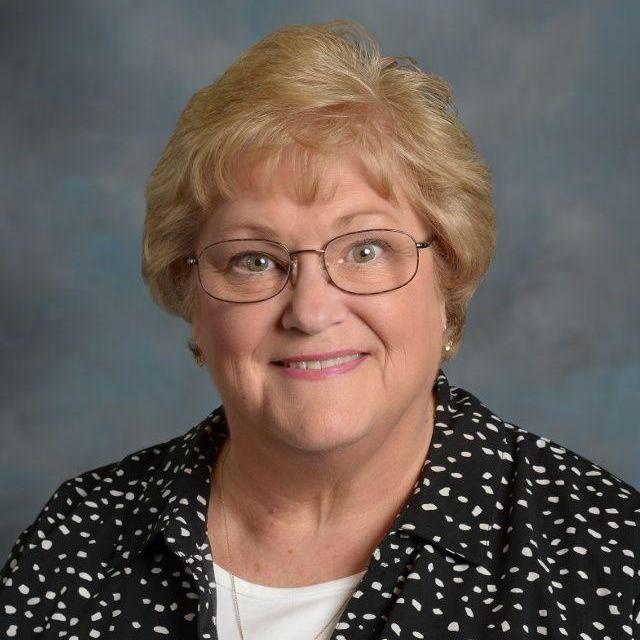LynHarkins's Profile Photo