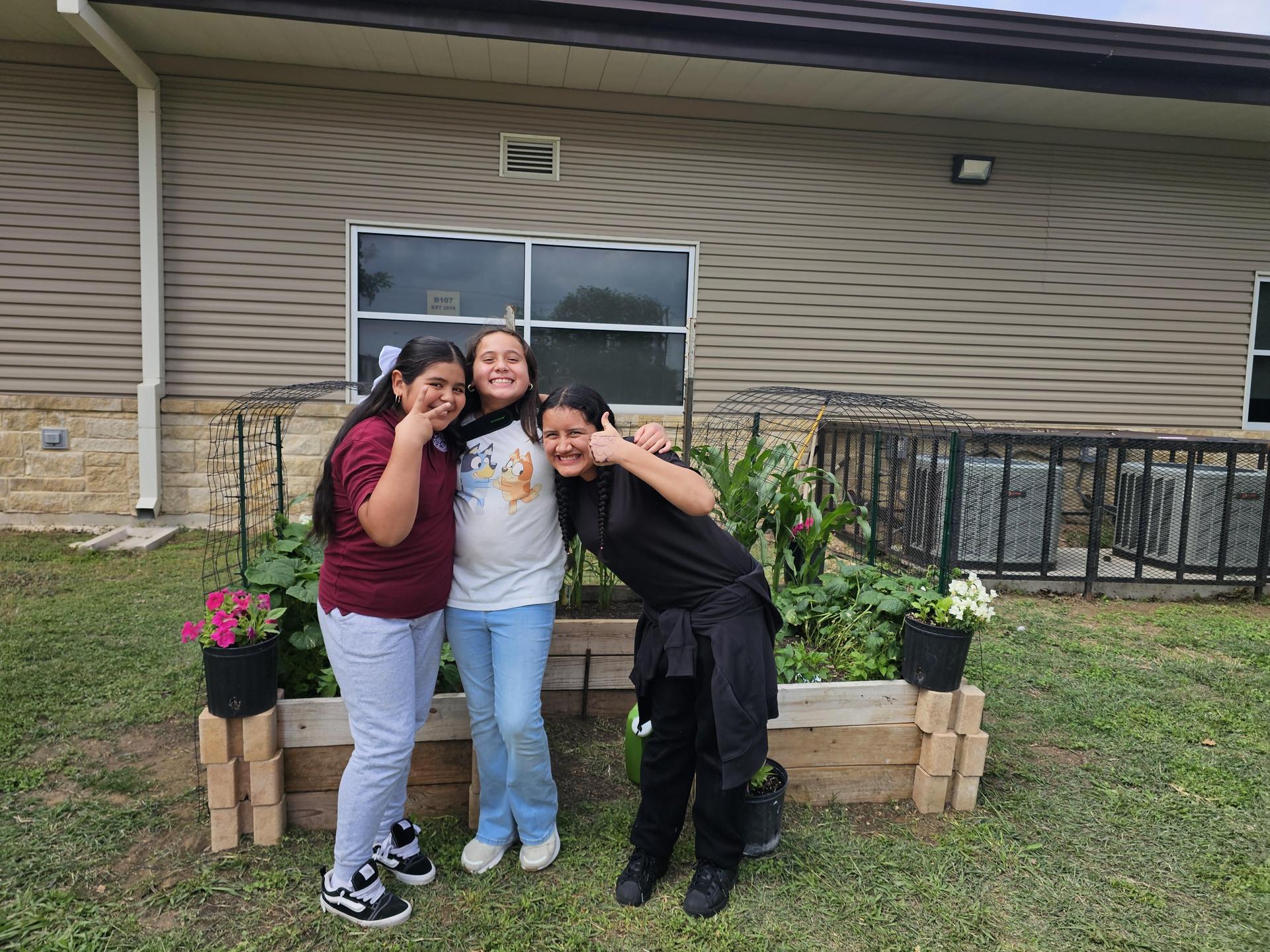 5th grade wonderful helpers during Fall Fest