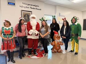 group photo of about 9 individuals