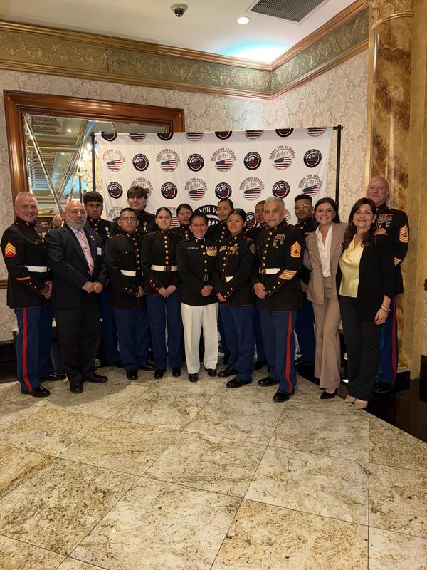 Homes To Veterans Gala