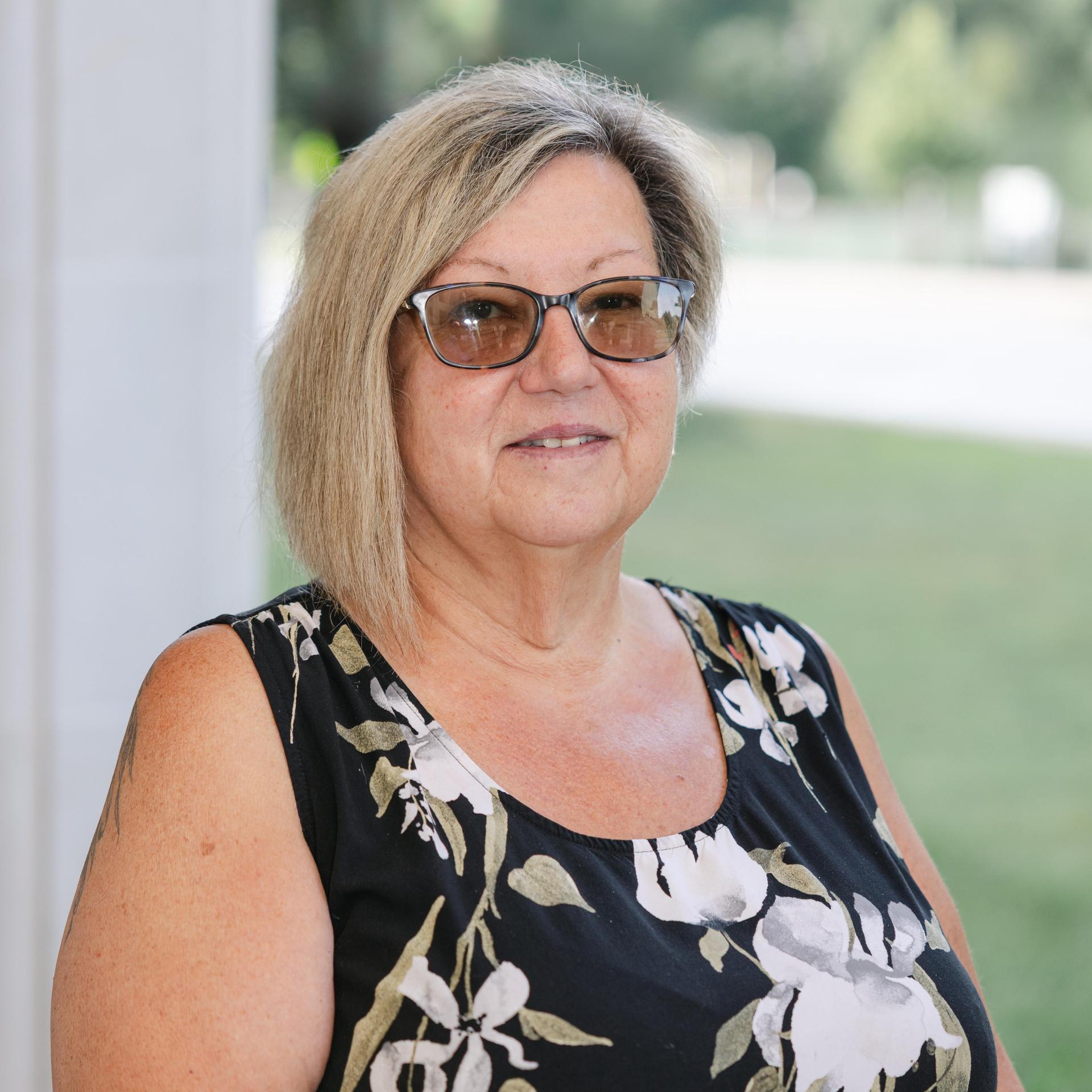 Linda Garrett