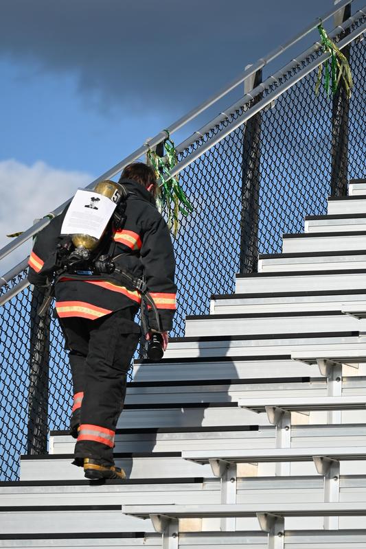 Student honor first responders