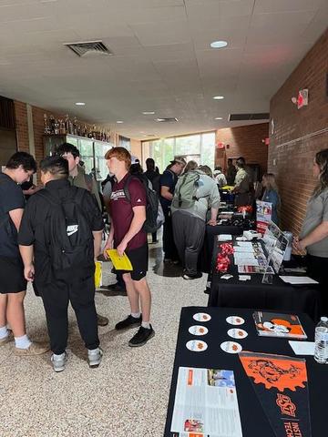 Perry High School Celebrates College and Trade Week