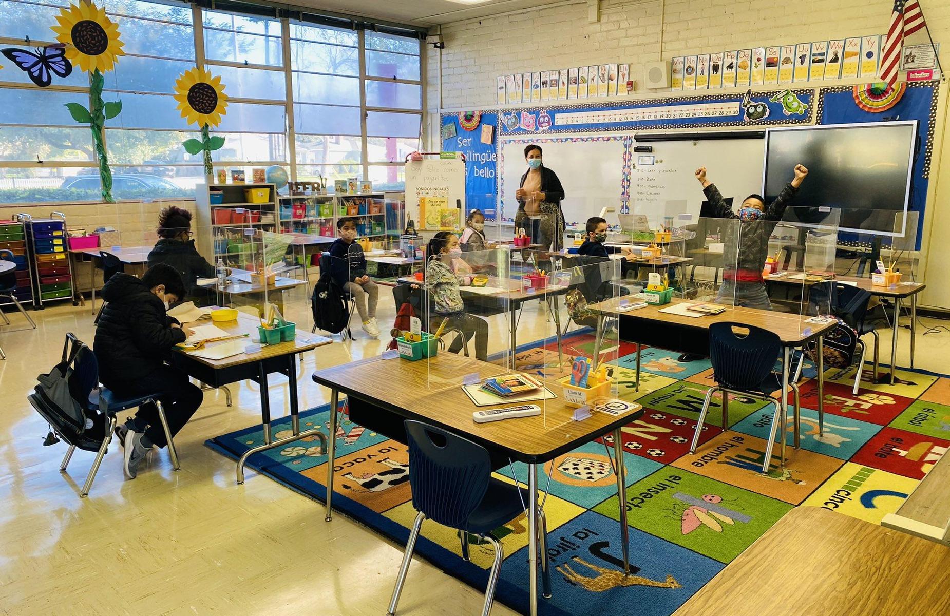 Welcome back to school @WestmontPUSD kinder and first grade! #proud2bepusd Schedules available at https://proudtobe.pusd.org/apps/pages/covid19studentupdates
