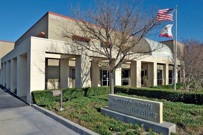 Front of Castaic Union School District office.