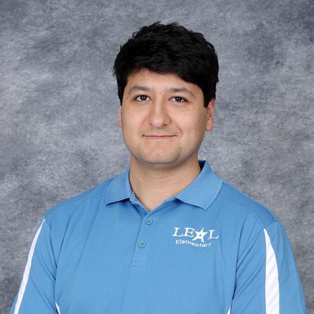 RobertoBanuelos's Profile Photo