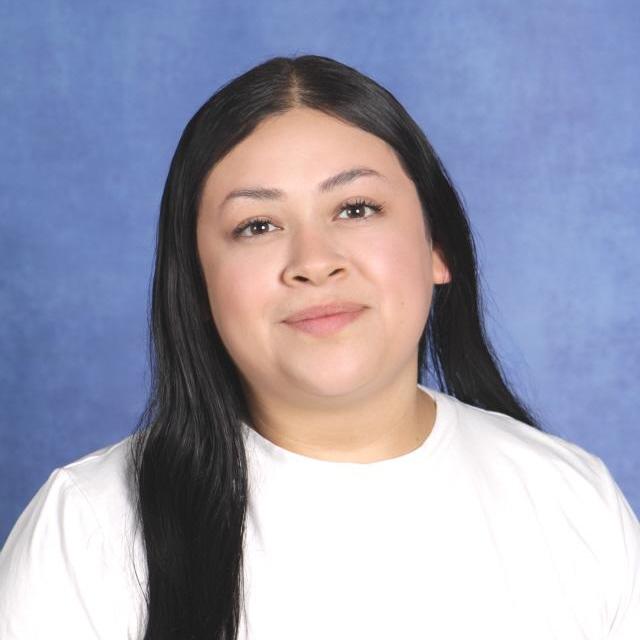 EvaFlores's Profile Photo