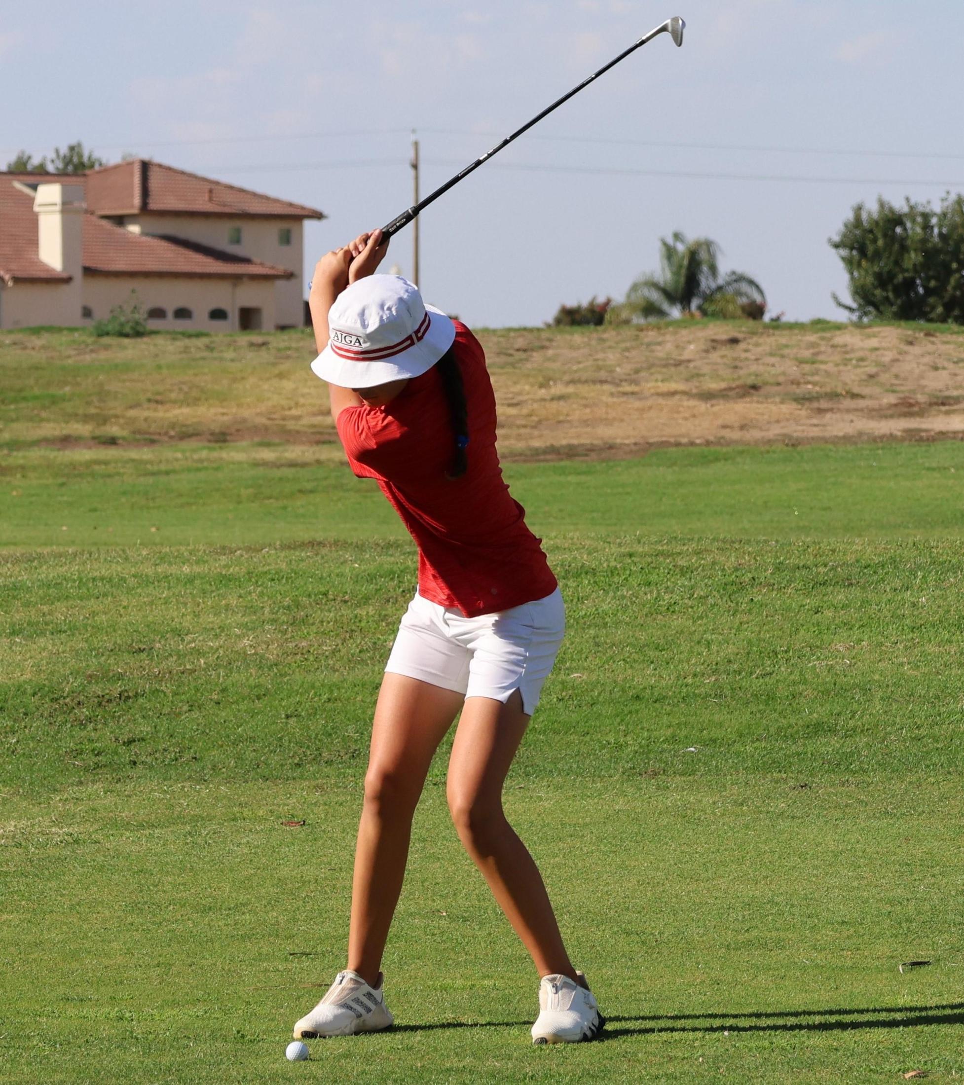 girls playing golf on the pheasant run course