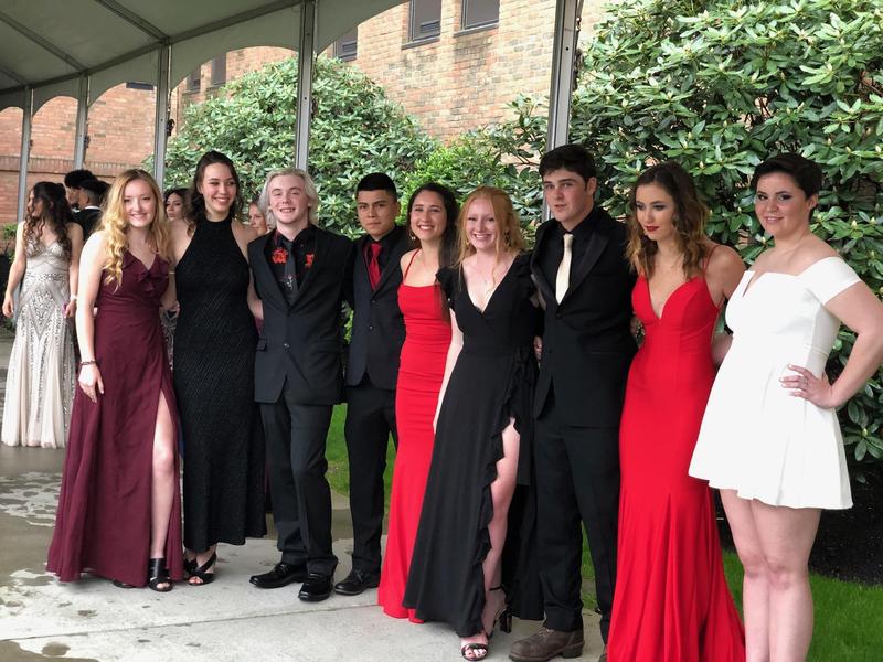 2019 Junior - Senior Prom Featured Photo