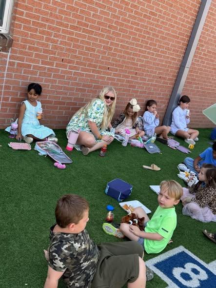 Today, we experienced a temporary power outage at DES to allow Mississippi Power to fix a downed electrical pole. Our teachers and students kept teaching and learning in fun creative ways.