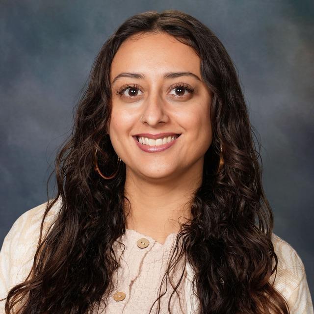 StephanyRivera's Profile Photo