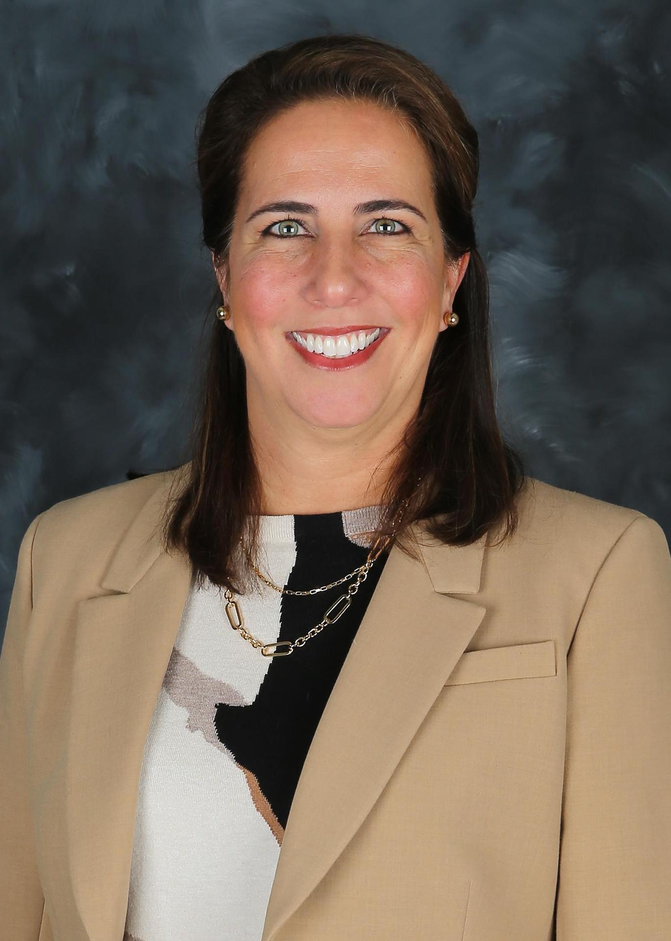 Headshot of Jennifer Guthrie
