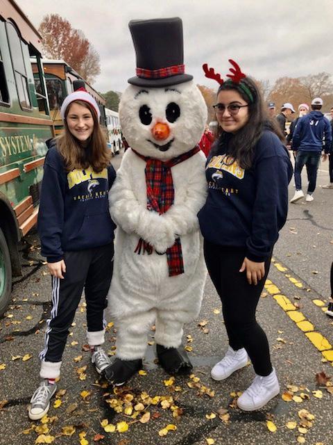 Sacred Heart LOVES a parade! Featured Photo