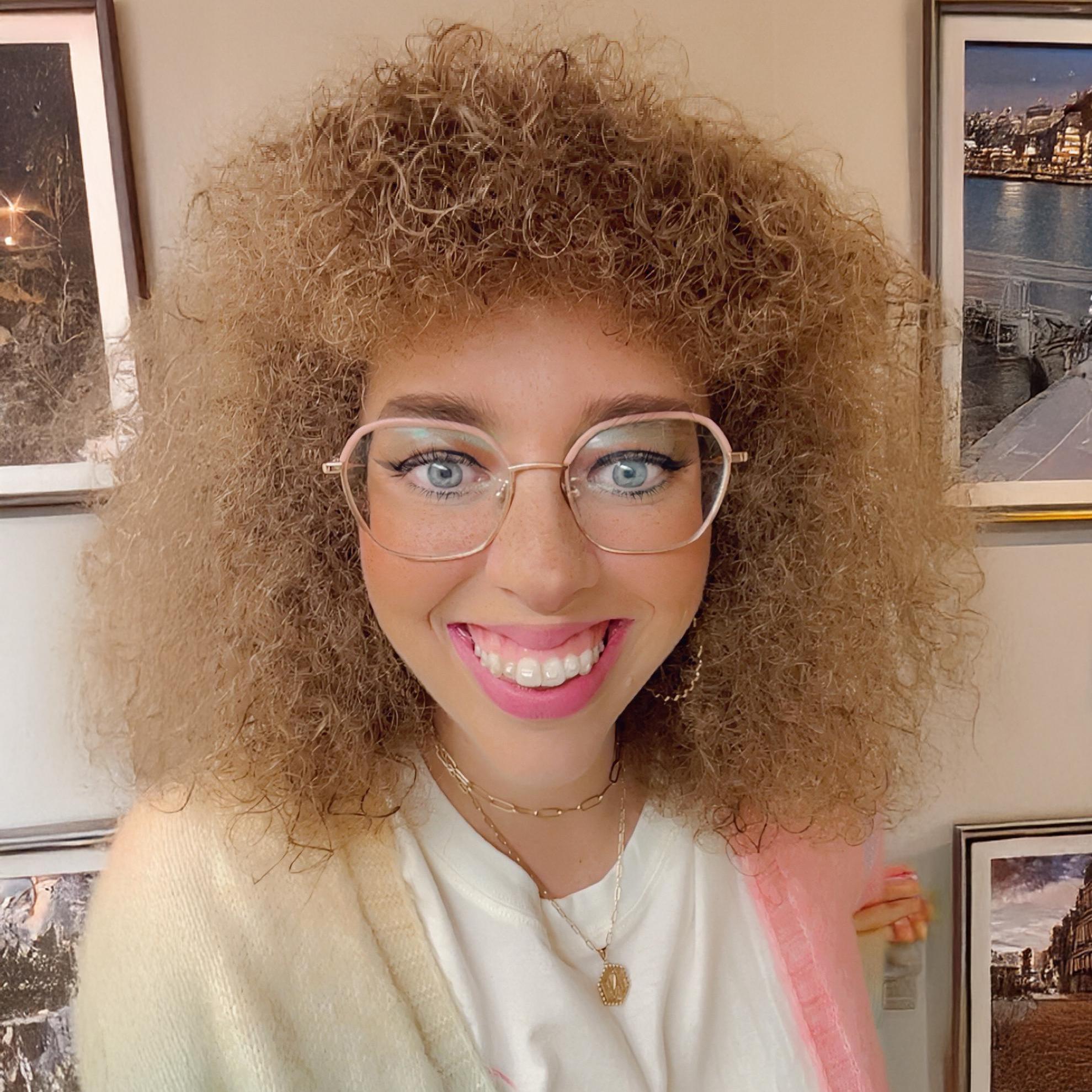 NinaWolf's Profile Photo