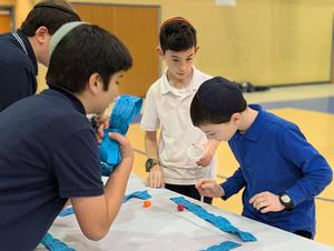 draidel game at the carnival