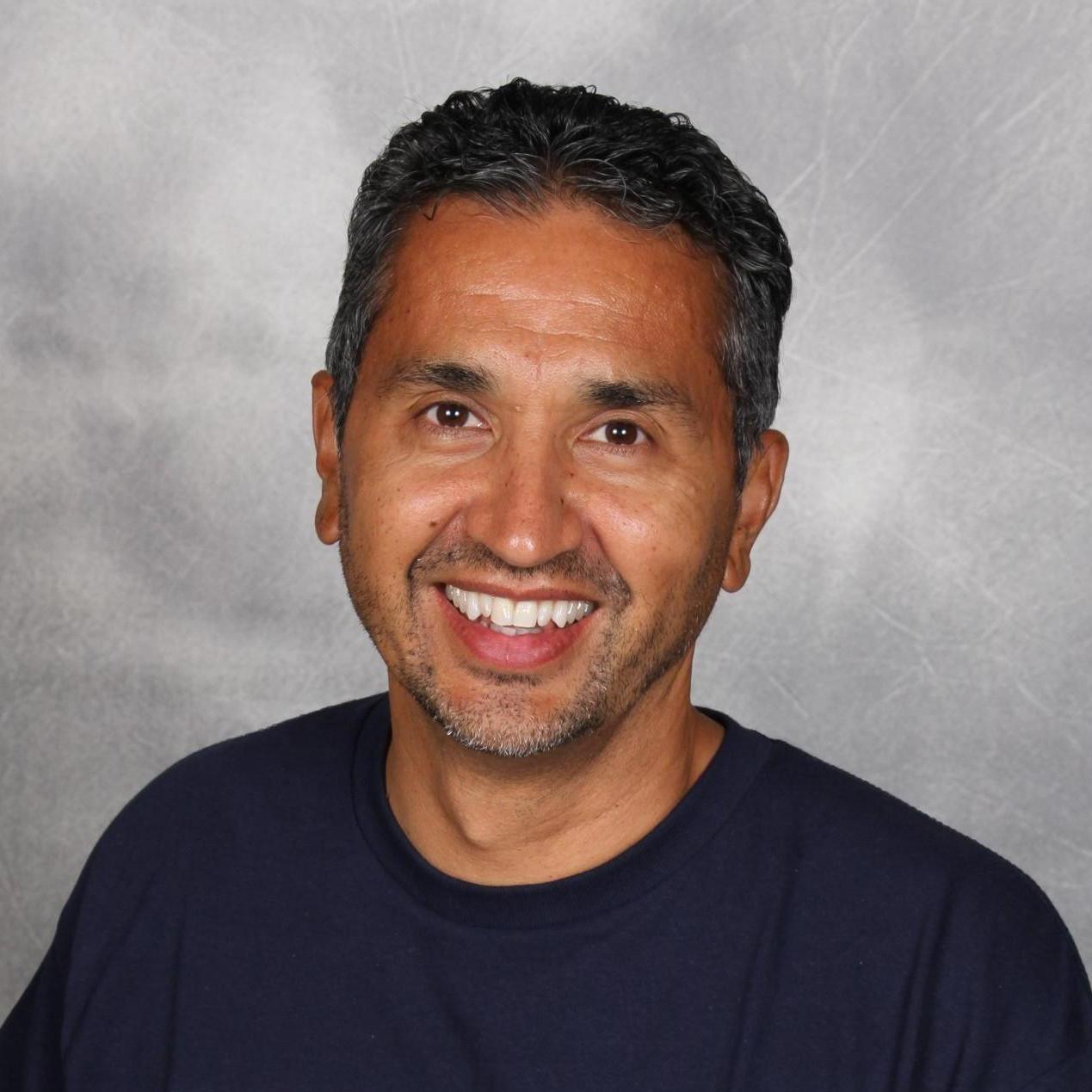RicardoDe La Peña's Profile Photo