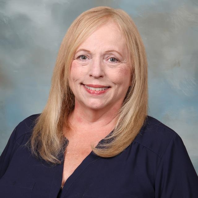 LoriGomez's Profile Photo