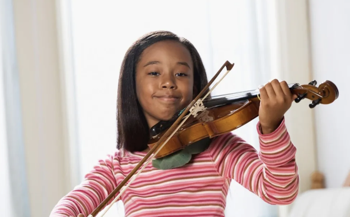 child playing violin