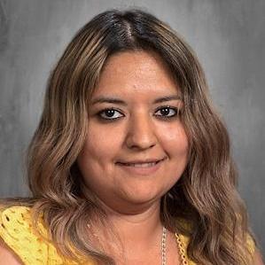 MayraAvina's Profile Photo