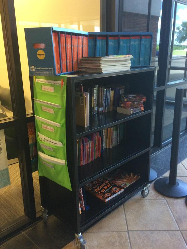 Library Book Cart for students at LSRO!