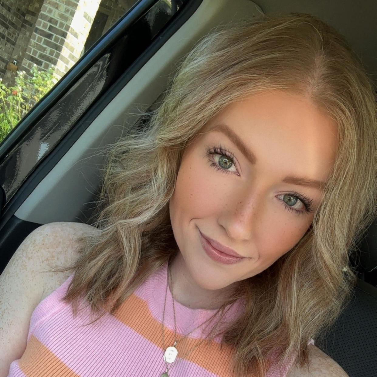 EmiliPool's Profile Photo